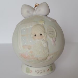 Precious Moments Pretty Christmas Tree Porcelain Collectible Ball Ornament